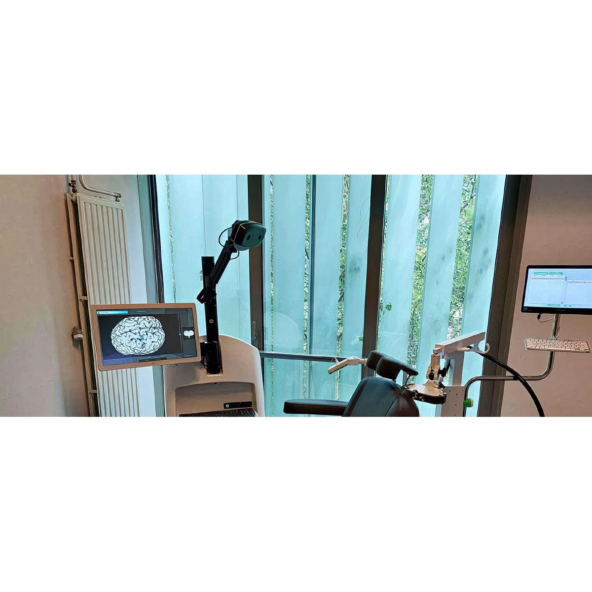 Syneika One - Neuronavegador TMS clínico